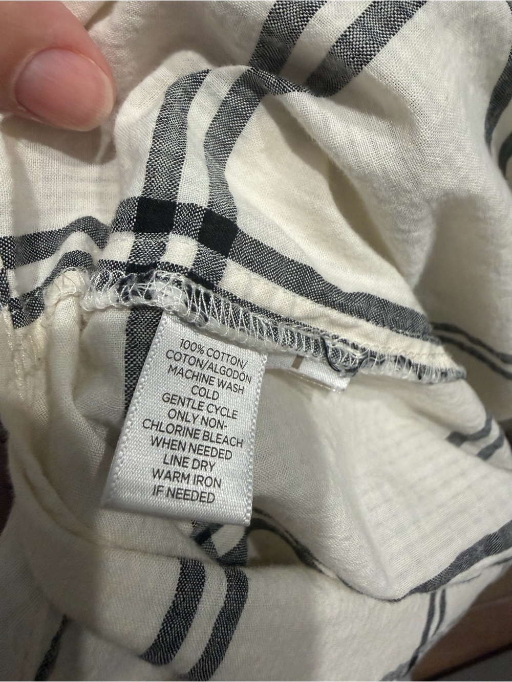 LOFT Cream and Black Plaid Button-Up Pullover Blouse - Picture 6 of 6